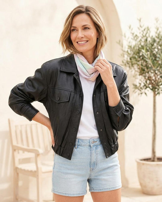 Marvis Mode - Ziker | Kurze Geknöpfte Lederjacke Damen